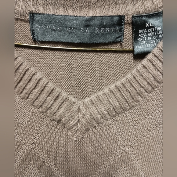 Oscar De la Renta size XL Men's sweater vest - Picture 4 of 4